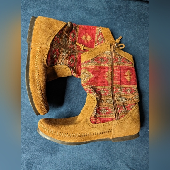 MINNETONKA Baja Boots size 5 - Picture 3 of 7